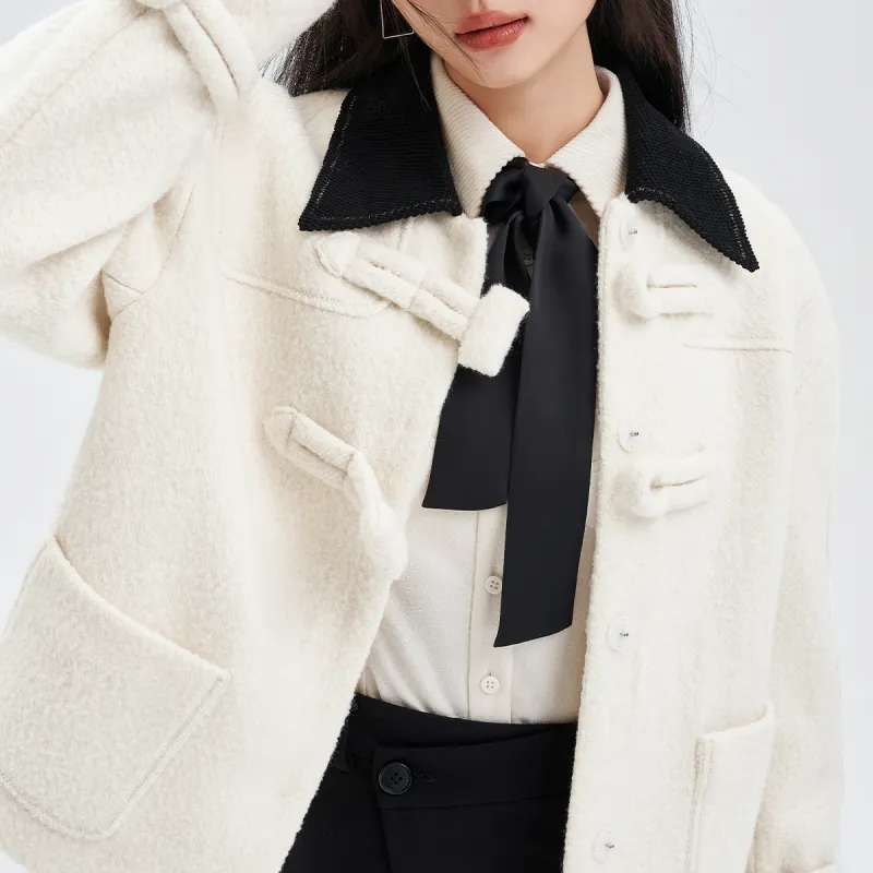 JESSYLINE Velvet feel Coat Women's Beige-3