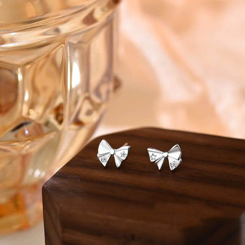 Supreme Love S 990 Silver Stud Earrings Women's-4