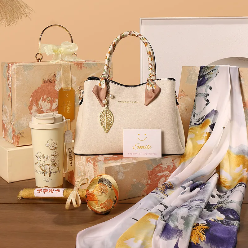 SANSHU Gift Box Set With Ritualistic Touch-1