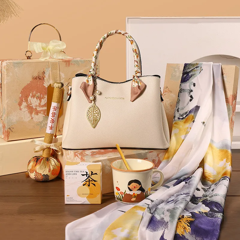 SANSHU Gift Box Set With Ritualistic Touch-11