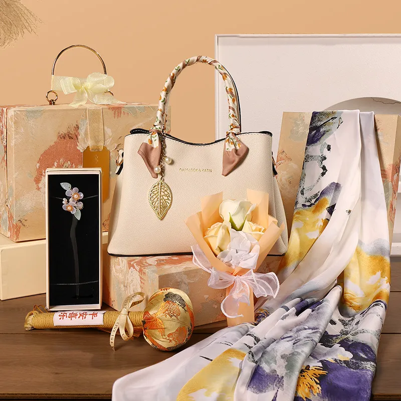 SANSHU Gift Box Set With Ritualistic Touch-7