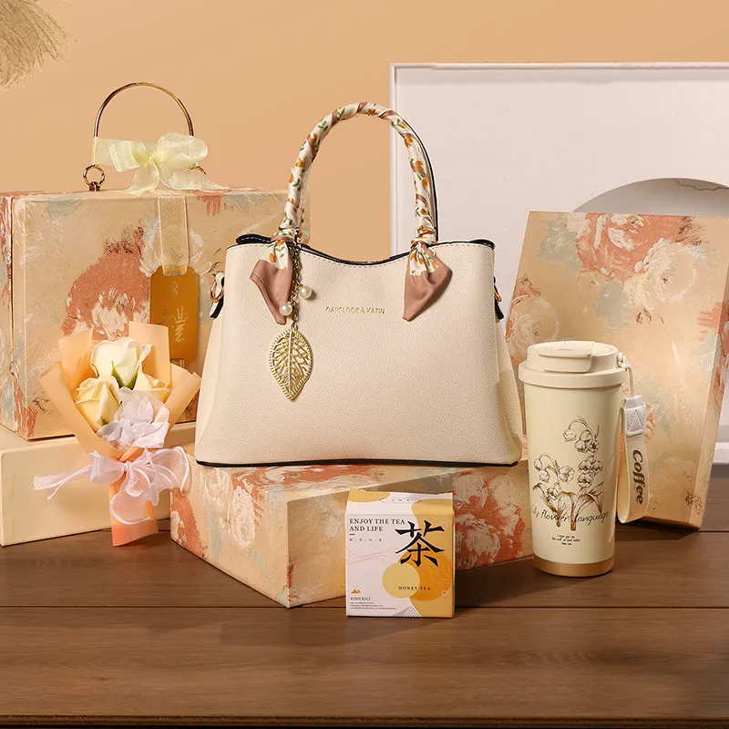 SANSHU Gift Box Set With Ritualistic Touch-17