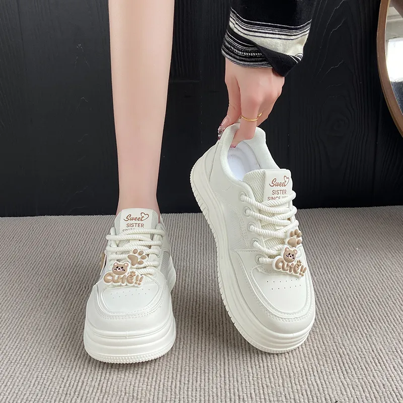 BANWEIDIYA Low Top Skateboard Shoes Women's-2