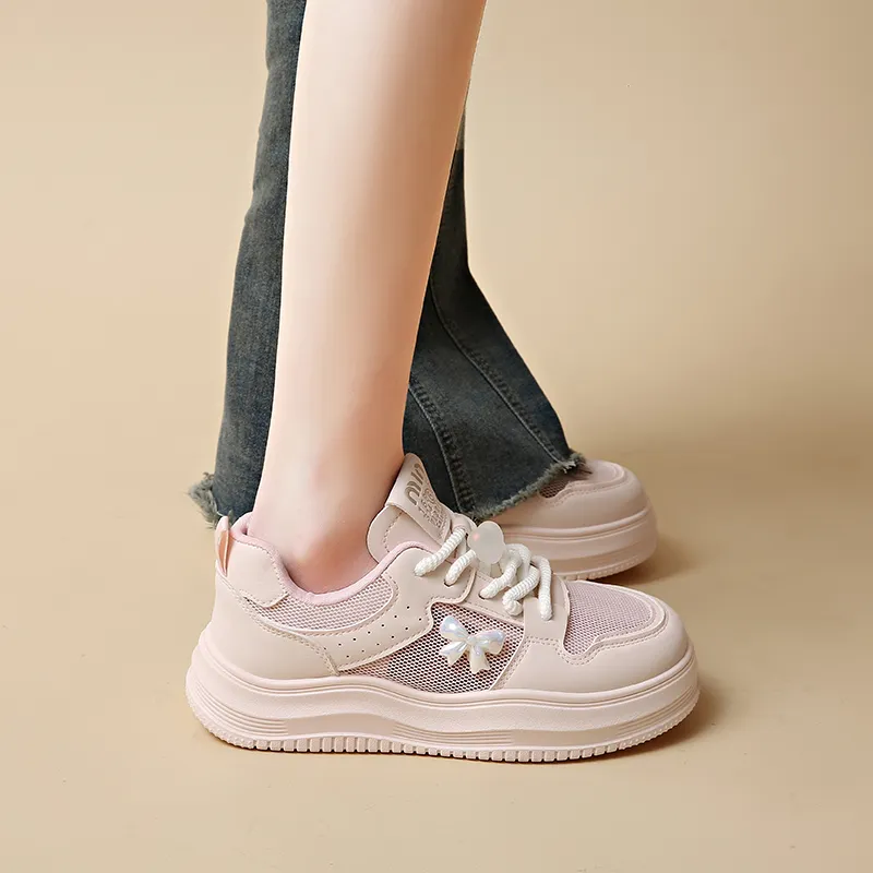 BANWEIDIYA Low Top Skateboard Shoes Women's-3