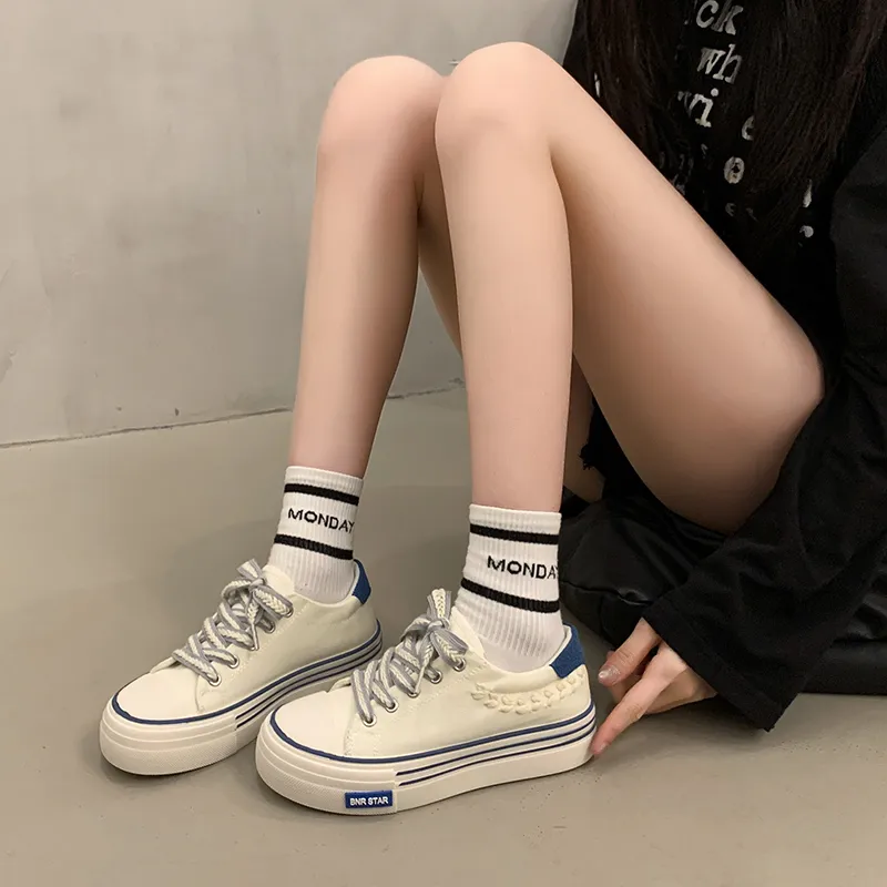 BANWEIDIYA Anti Slip Wear Resistant Low Top Canvas Shoes Women's-1