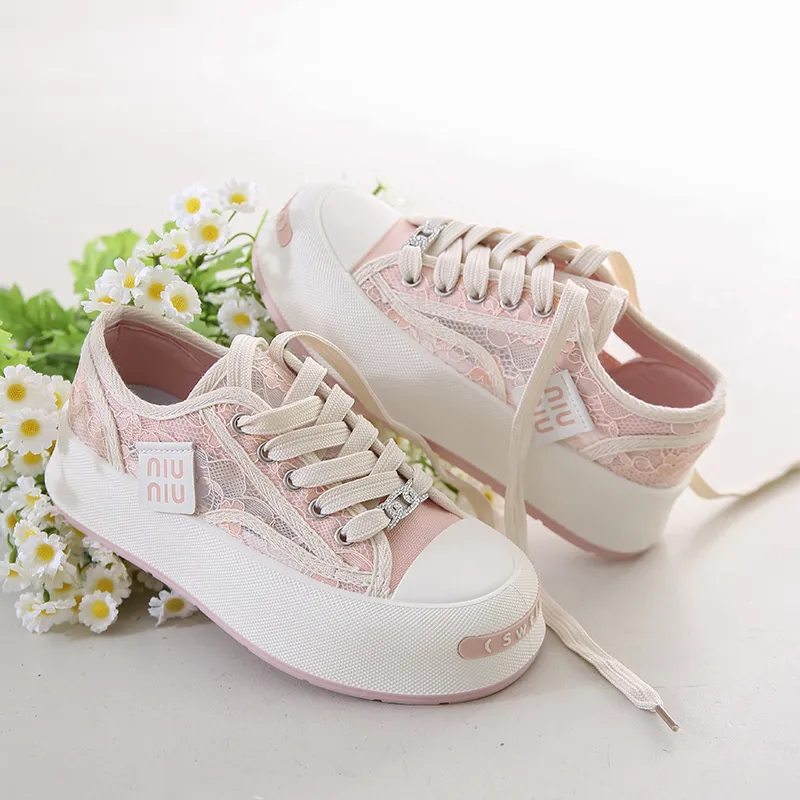 BANWEIDIYA Lightweight Breathable Height Increasing Low Top Skateboard Shoes Women's-5