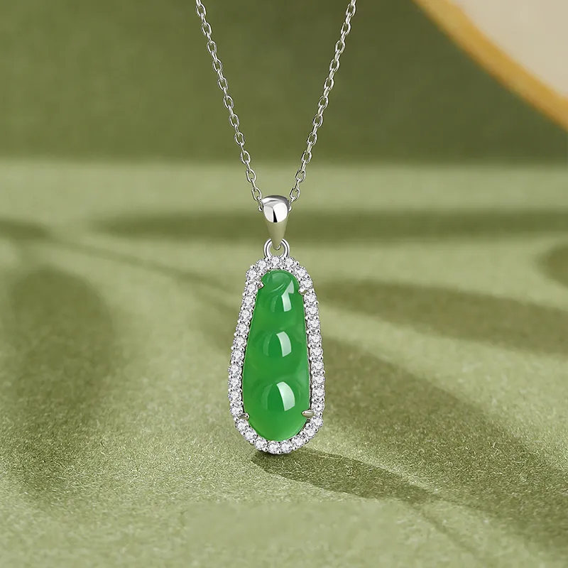 FR Chalcedony Necklaces Women's-1