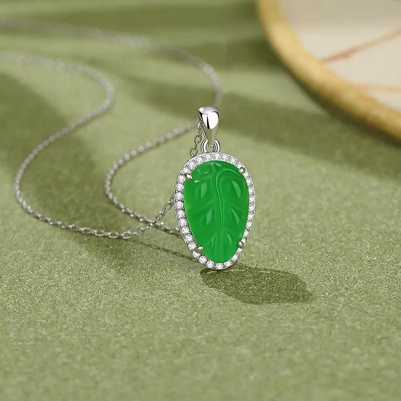 FR Chalcedony Necklaces Women's-3
