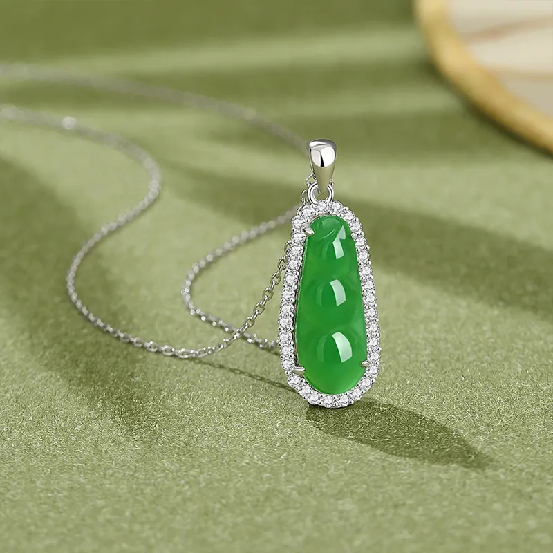 FR Chalcedony Necklaces Women's-2