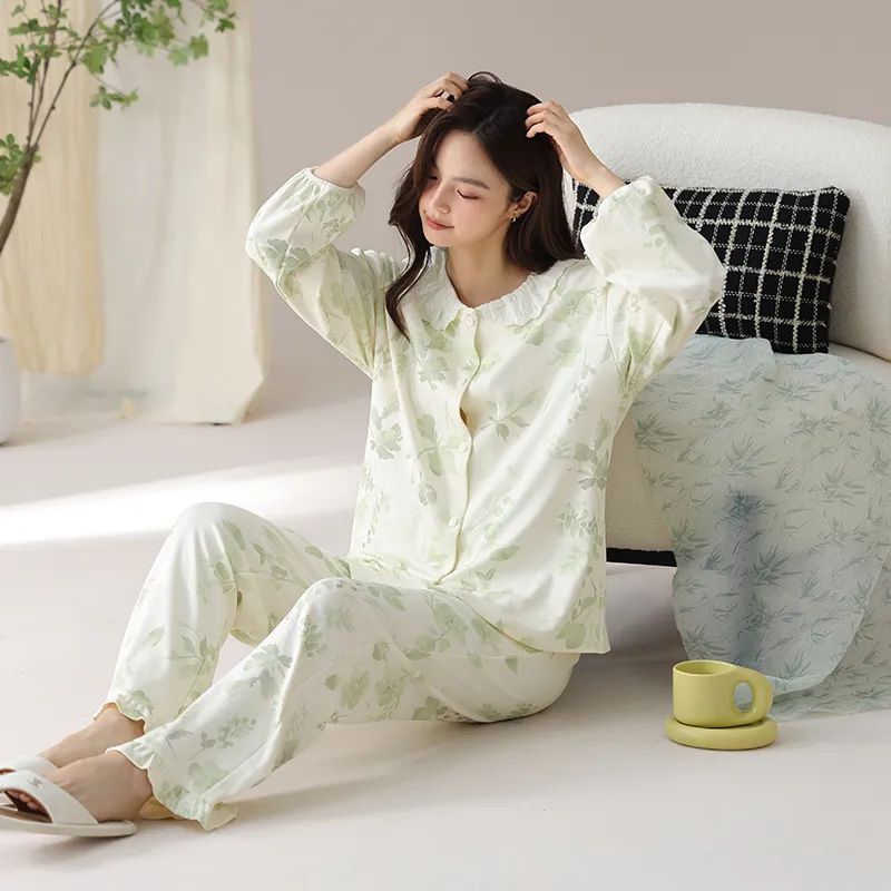 Sleeping Beauty Pajama Set Women's Image Color-4