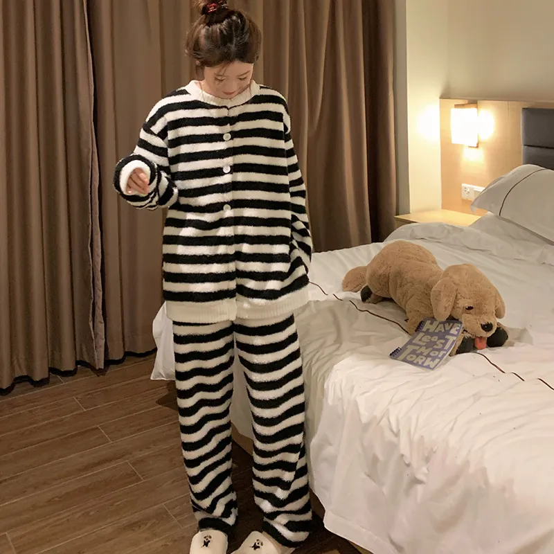 Sleeping Beauty Pajama Set Women's Multicolor-5