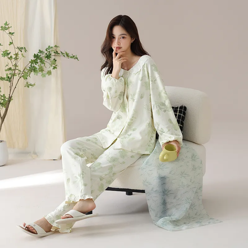 Sleeping Beauty Pajama Set Women's Image Color-2