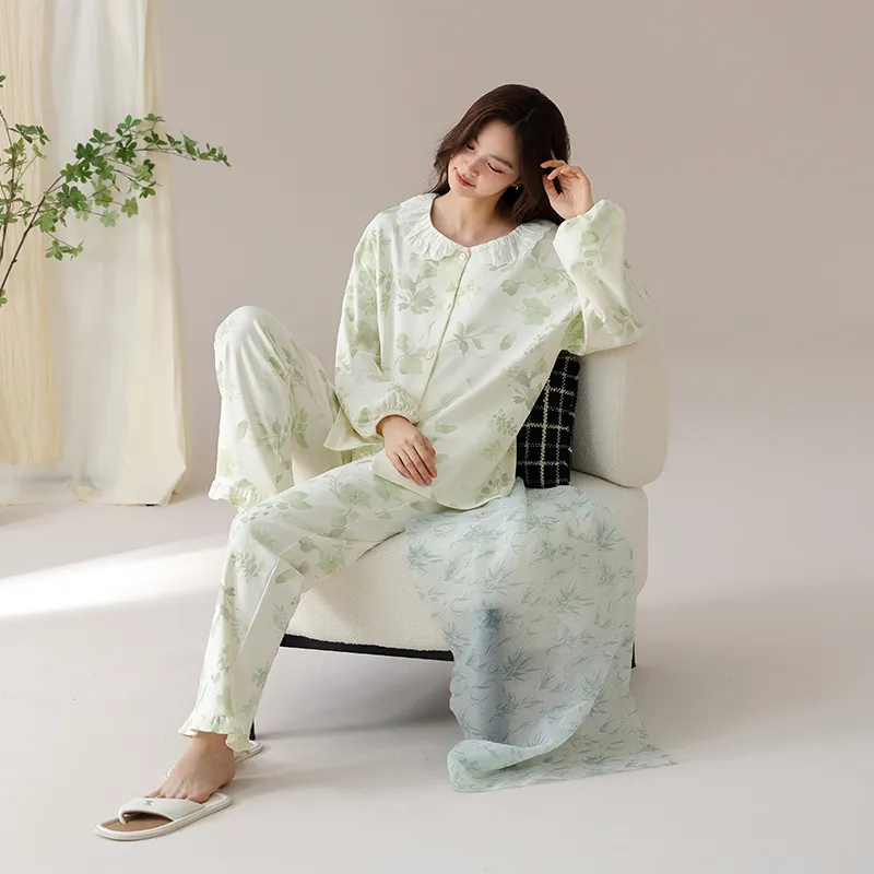 Sleeping Beauty Pajama Set Women's Image Color-3