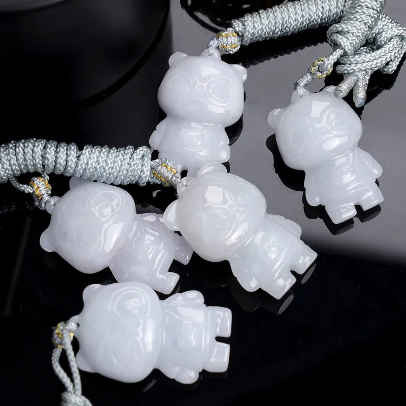 Pengshan Ice Glutinous Panda Doctor Necklace Unisex-4