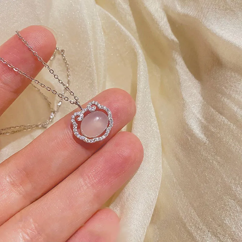 JUICY GRAPE Chalcedony Necklaces Women's-2
