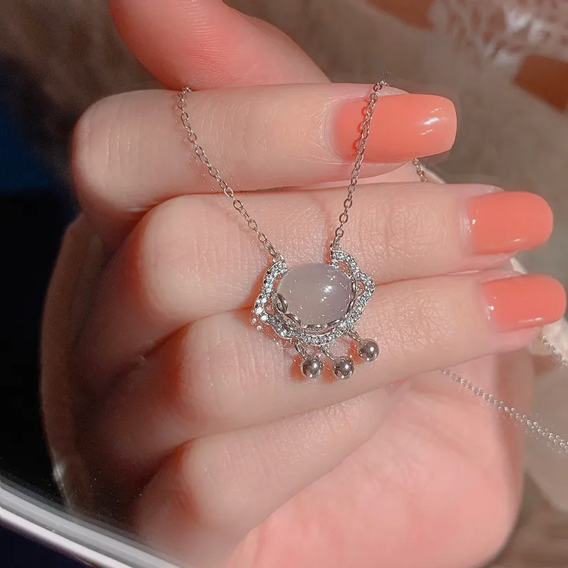 JUICY GRAPE Chalcedony Necklaces Women's-10