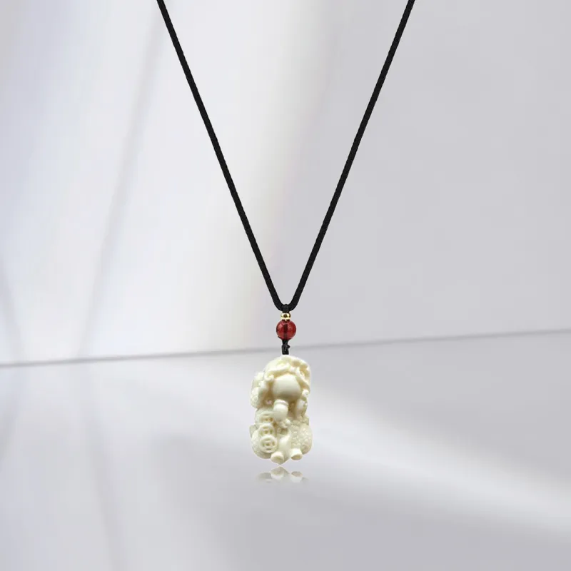 JUICY GRAPE Ivory Nut Necklaces Unisex-1