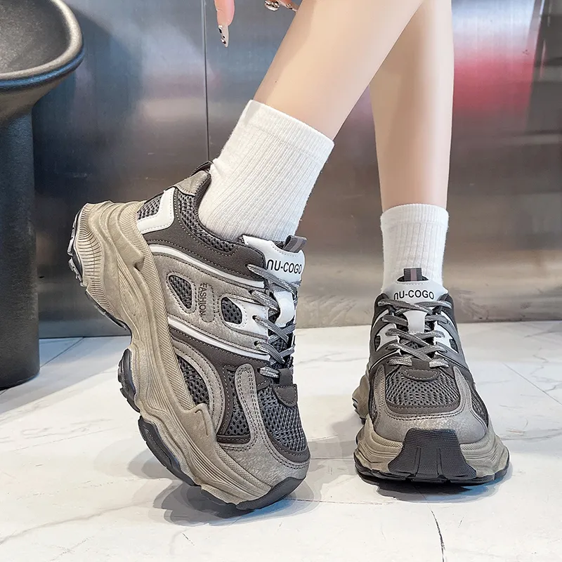 SHENGERLEIDE Abrasion Resistant Height Increasing Low Top Chunky Sneakers Women's-1