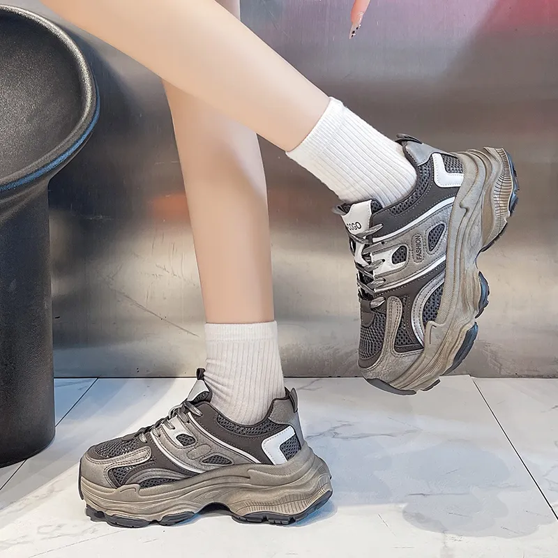SHENGERLEIDE Abrasion Resistant Height Increasing Low Top Chunky Sneakers Women's-2