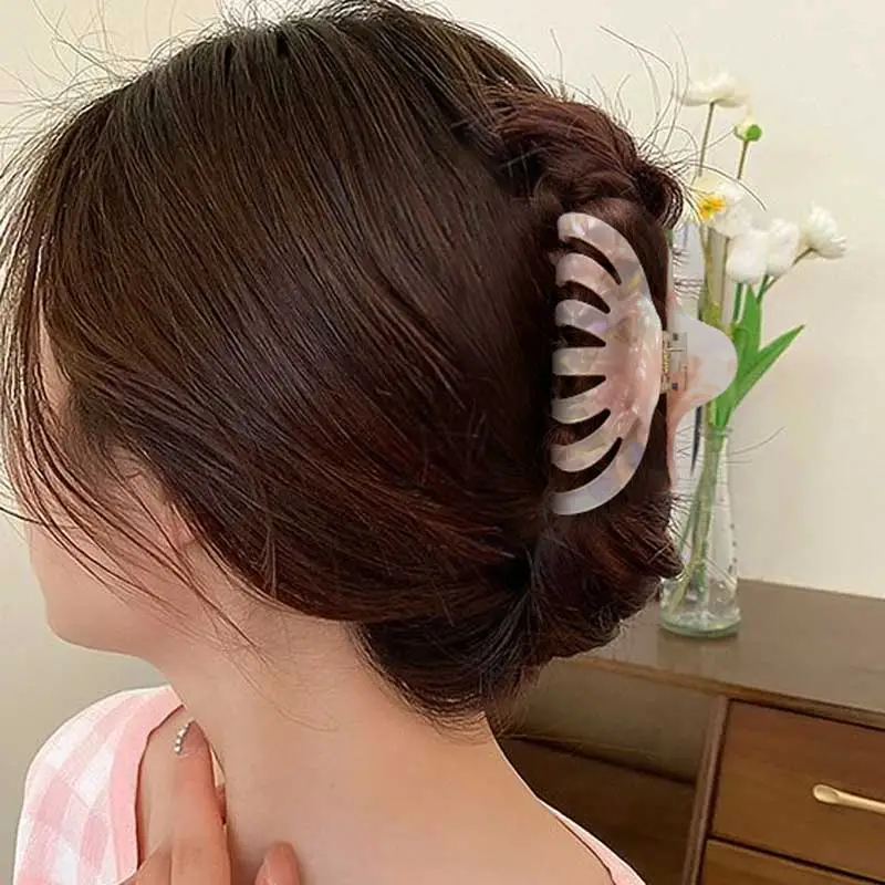 GUEXY Hair Clips Women's-5
