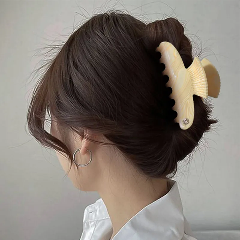 GUEXY Hair Clips Women's-2