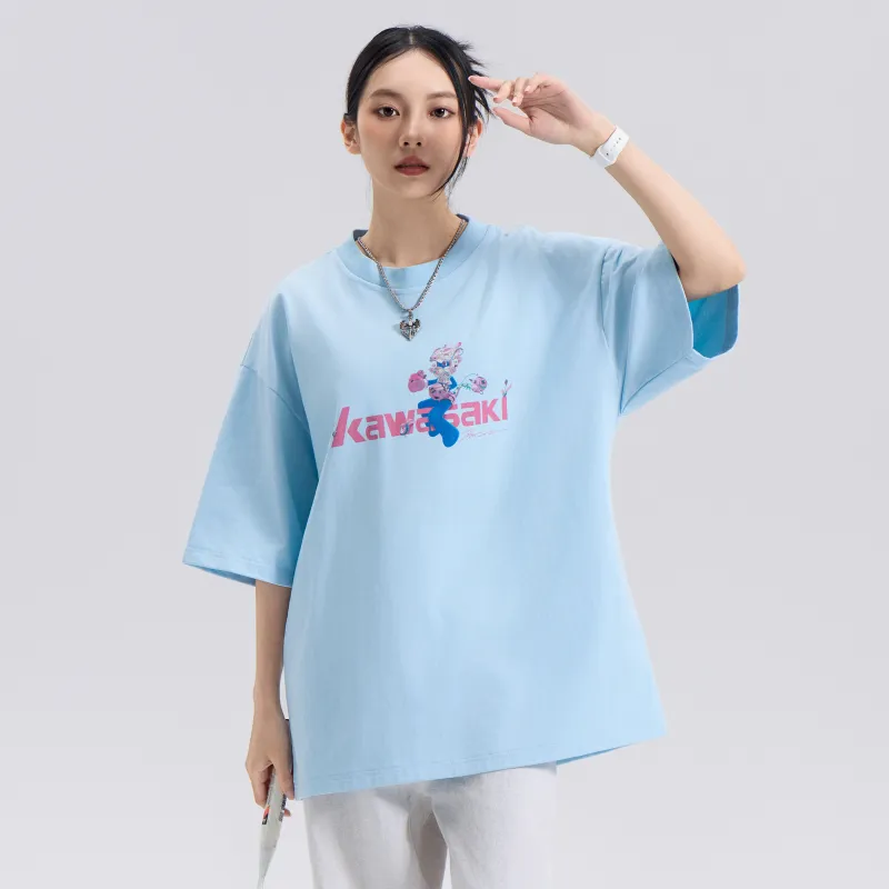 Kawasaki x SHENZHENYISHUJIAHUYUNFENGFENGZIMU LIANMINGKUAN T Shirt Unisex Sky Blue-5