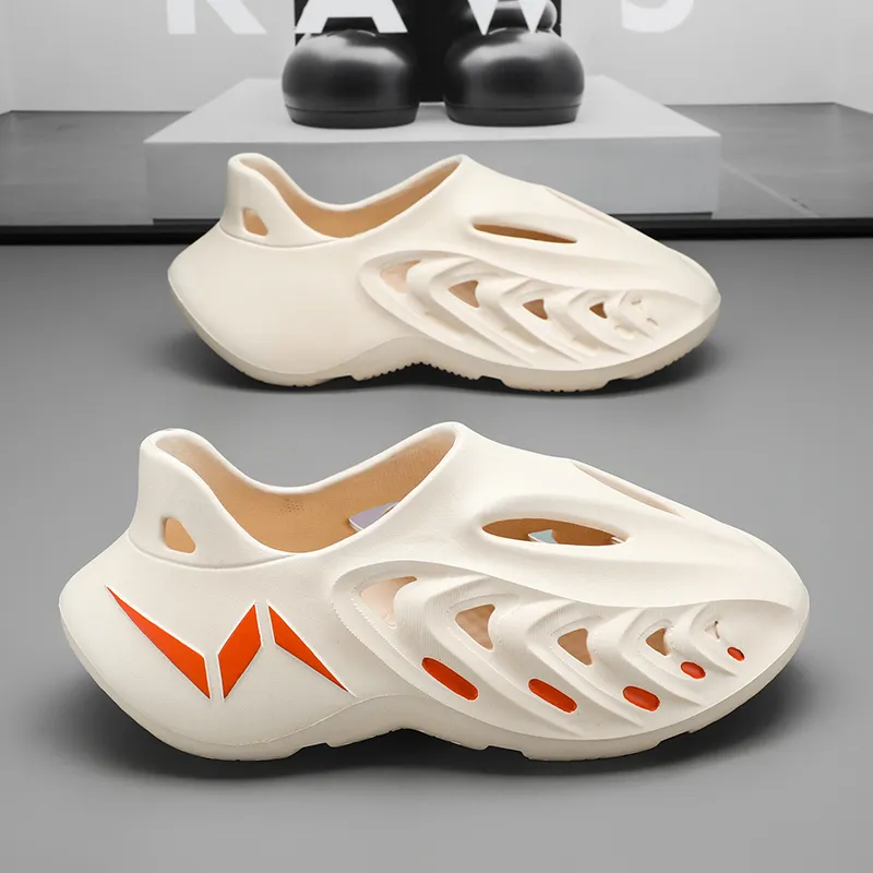 WHITE SANDS Clogs Men-12