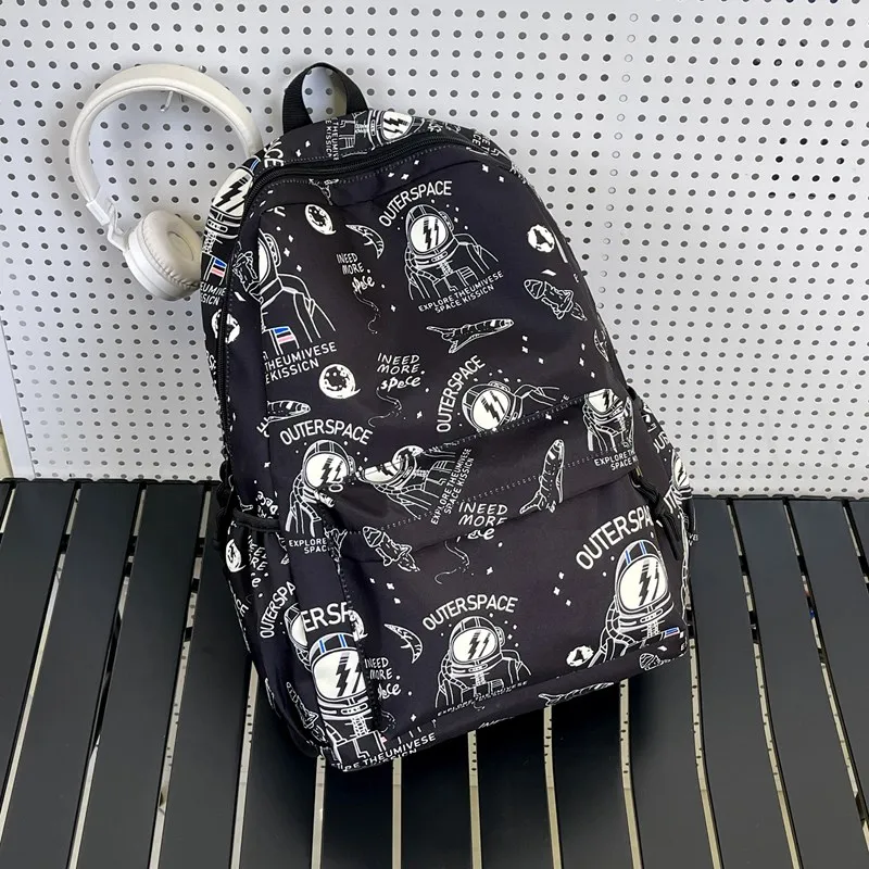 SUN EARTH &U Nylon Backpack Unisex White/Black-4