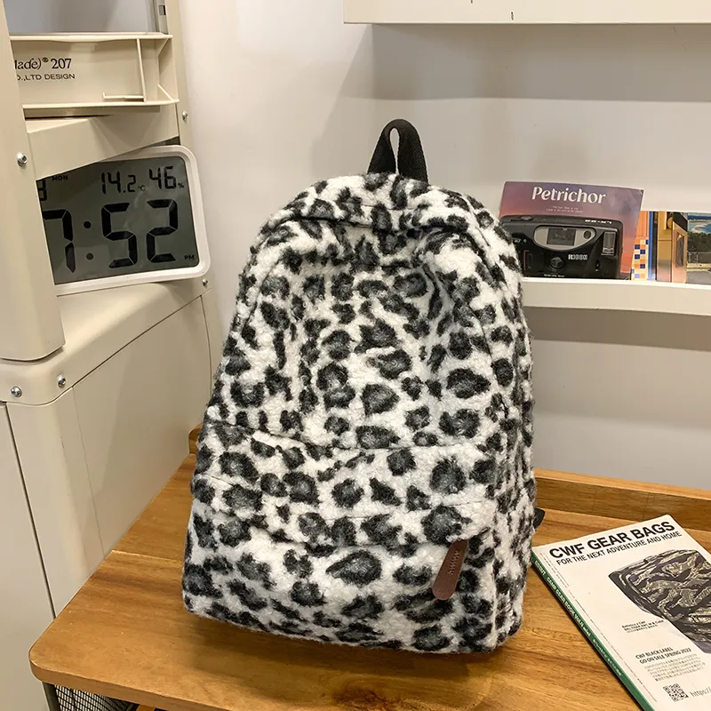 SUN EARTH &U Plush Backpack Regular Unisex-5