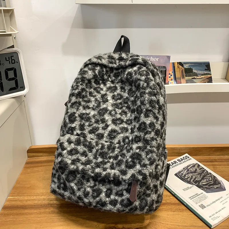 SUN EARTH &U Plush Backpack Regular Unisex-2