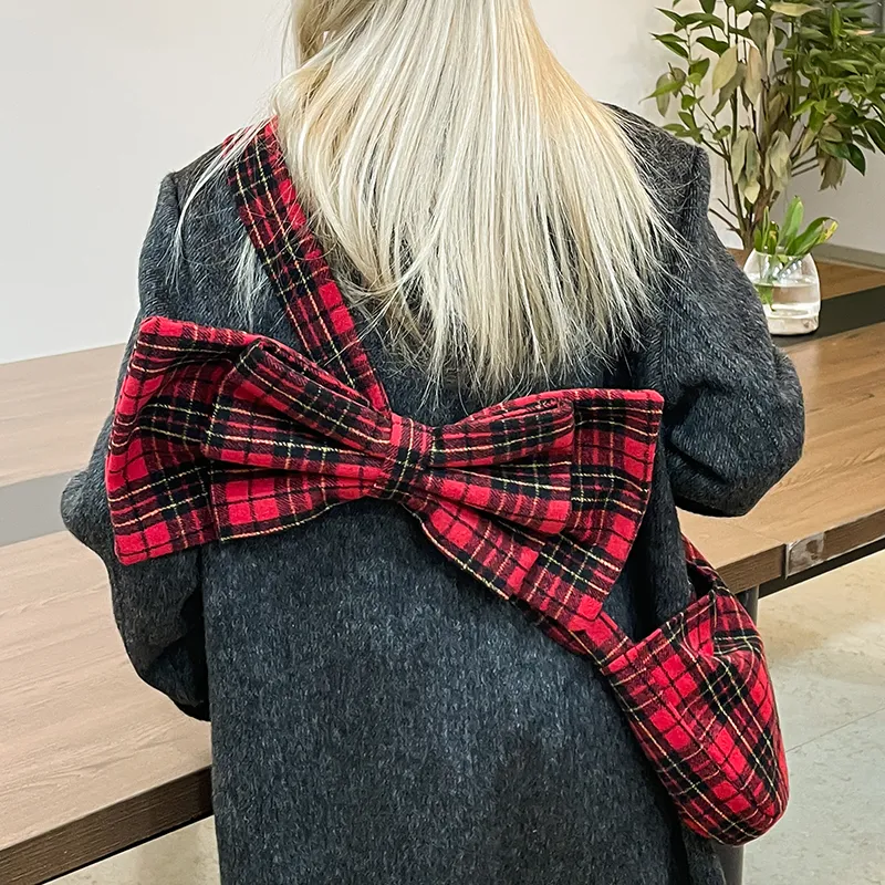 SUN ERATH&U Woolen Shoulder Bag Crossbody Bag Regular Women's Red Plaid Pattern-5