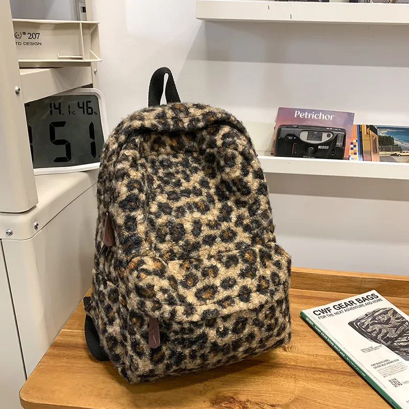 SUN EARTH &U Plush Backpack Regular Unisex-7
