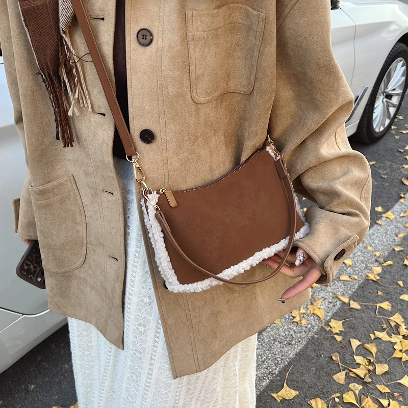 SUN ERATH&U Suede Crossbody Bag Regular Women's Multicolor-13