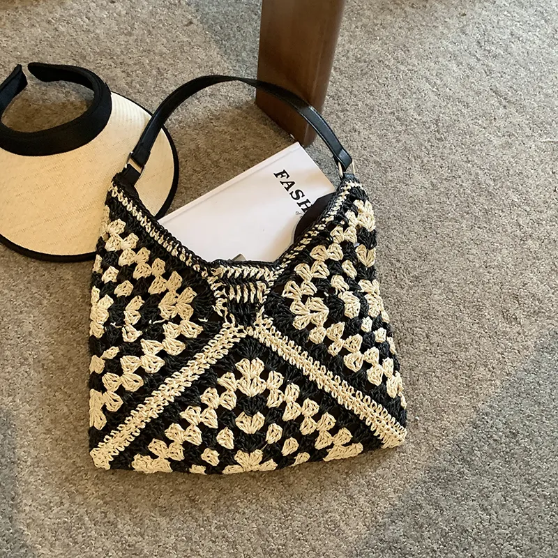 SUN EARTH &U PU With Straw Woven Shoulder Bag Women's Black/Khaki-2