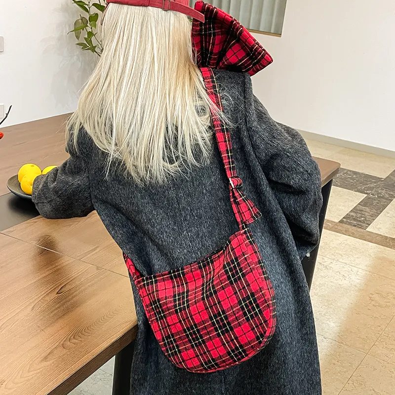 SUN ERATH&U Woolen Shoulder Bag Crossbody Bag Regular Women's Red Plaid Pattern-6