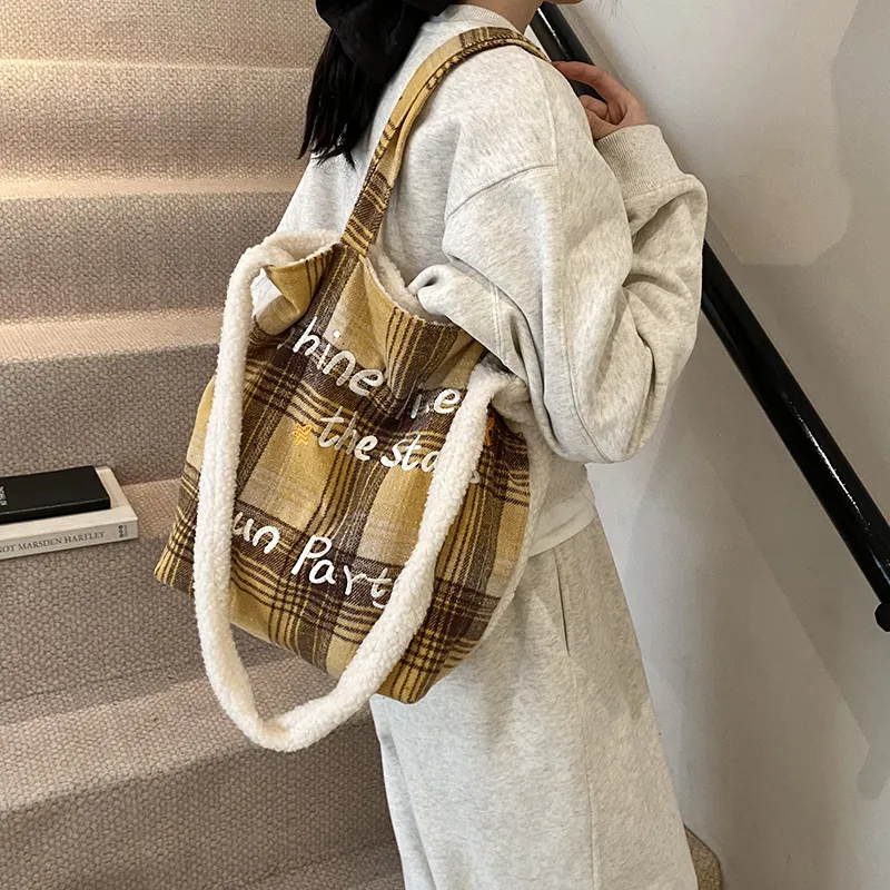 SUN ERATH&U Plush Tote Bag Shopping Bag Shoulder Bags Small Size Women's Red/Yellow-4