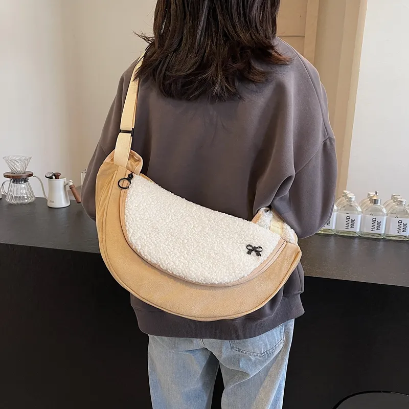 SUN ERATH&U Plush Cloth Shoulder Bag Regular Women's Multicolor-16