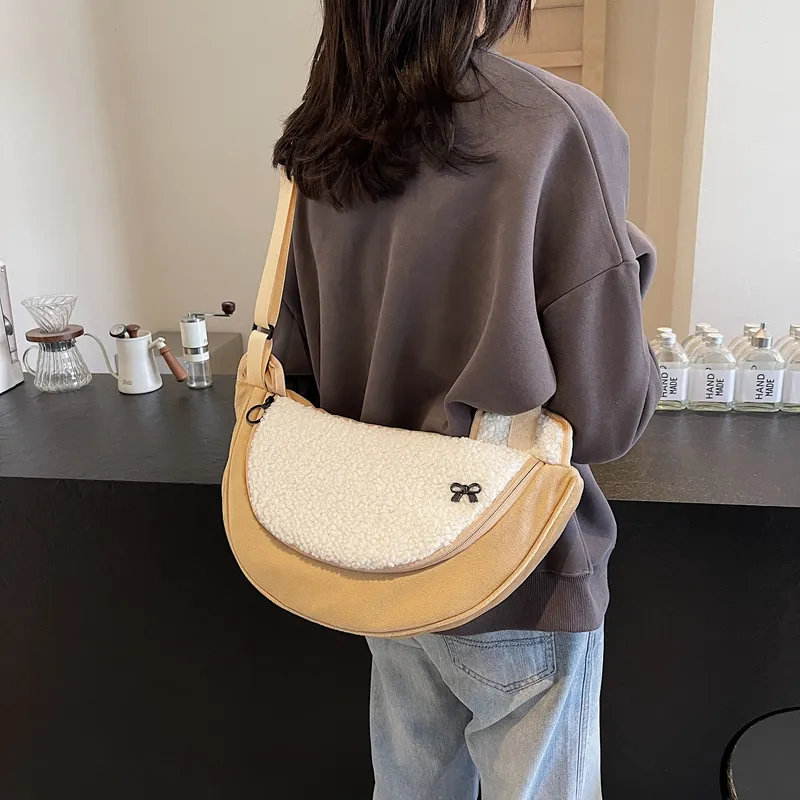 SUN ERATH&U Plush Cloth Shoulder Bag Regular Women's Multicolor-18