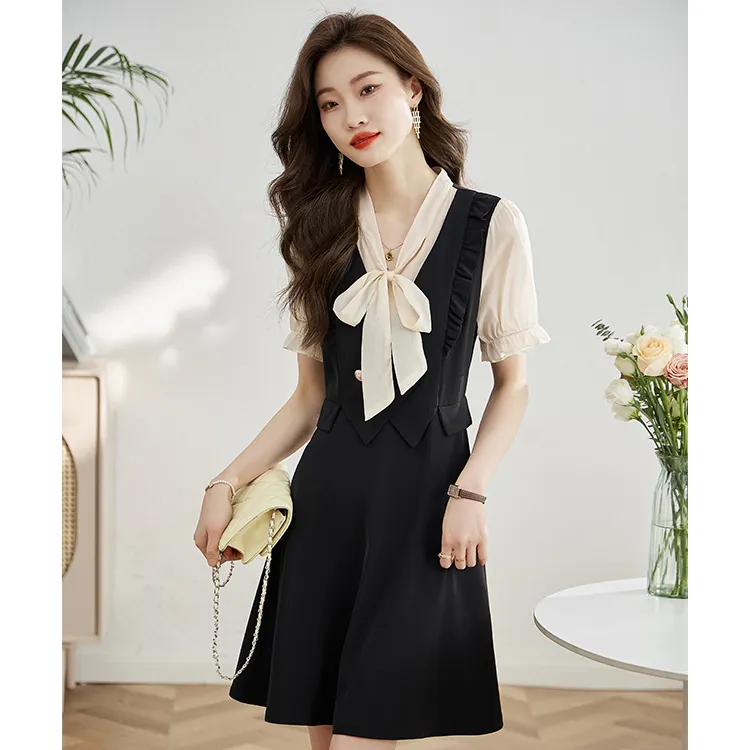 La Chapelle Short Sleeved Dress Women's-11