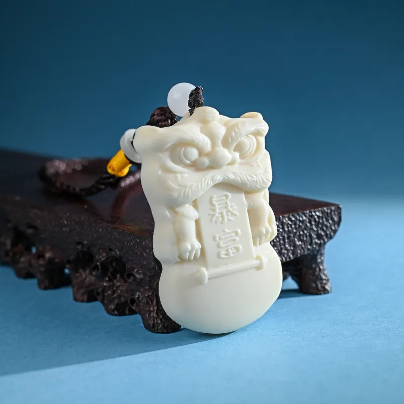 XUWU Ivory Nut Collectible Unisex-1