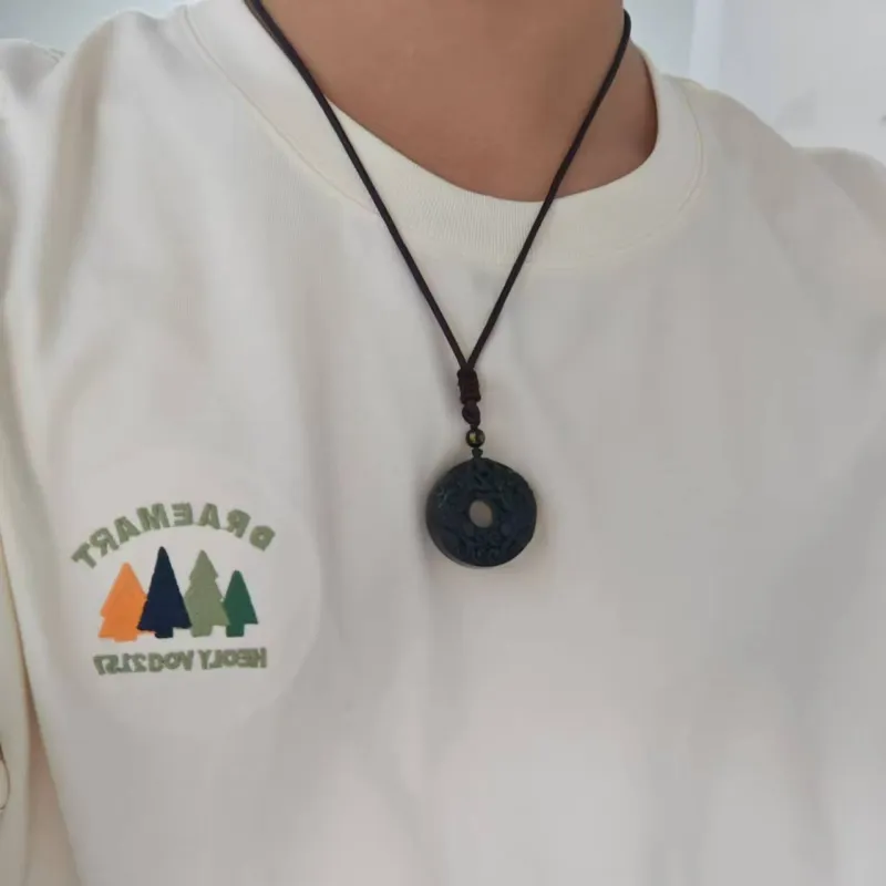 Green Craftsman Chalcedony Necklaces Unisex-3