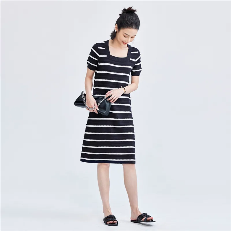 UNIQLO Short-Sleeved Dresses Women's Blue White Stripes-2
