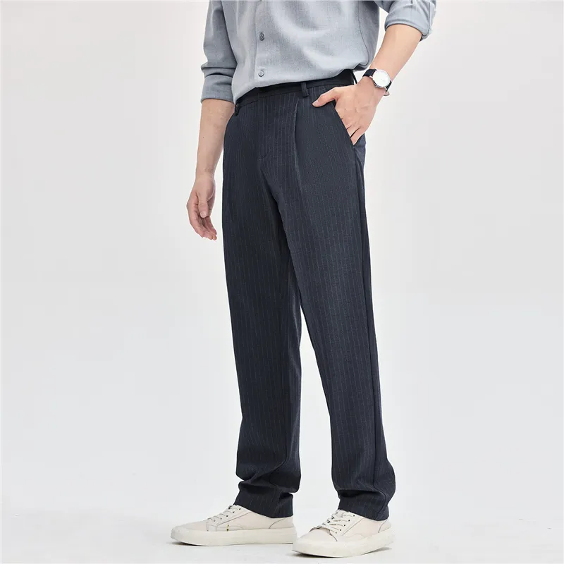 UNIQLO Suit Trousers Men 08 Stripes Gray-2