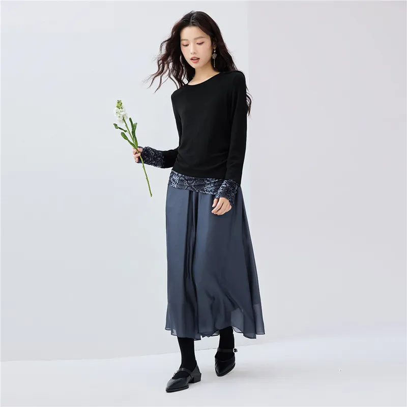 UNIQLO Regular T Shirt Women's Snakeskin Print Black-5
