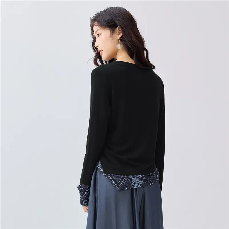 UNIQLO Regular T Shirt Women's Snakeskin Print Black-4