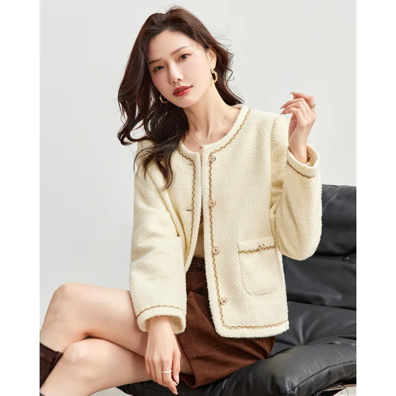 TERRE BLEUE Cropped Coat Women's Apricot-1