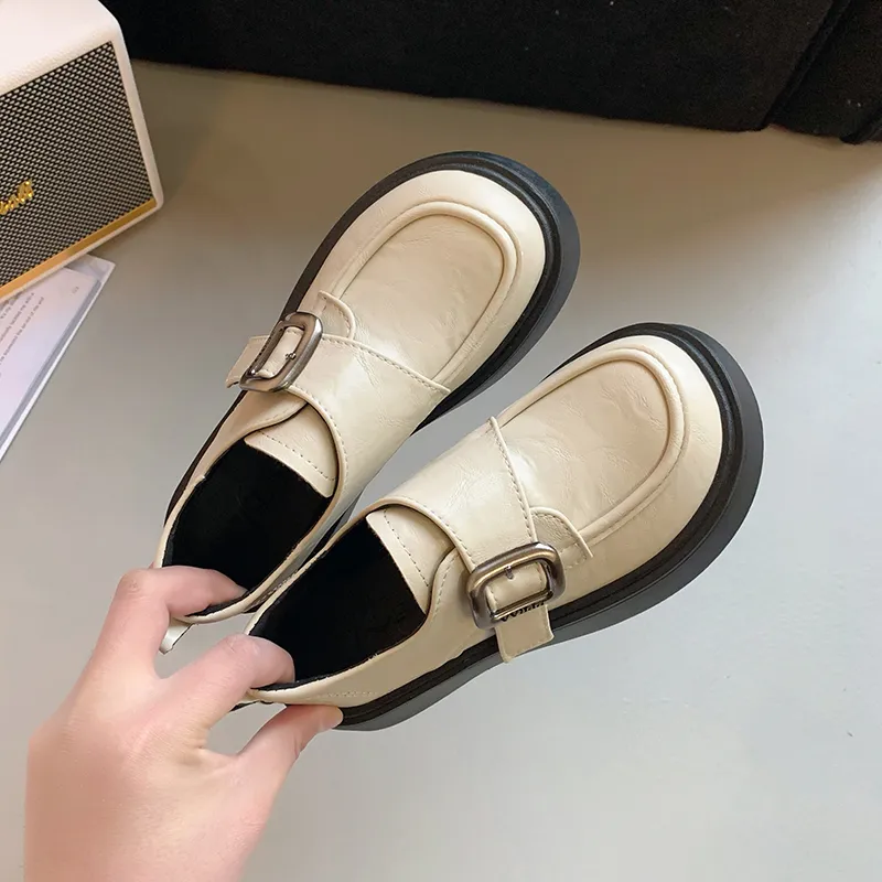 Alxnan Loafers Women's Black/Ecru-21