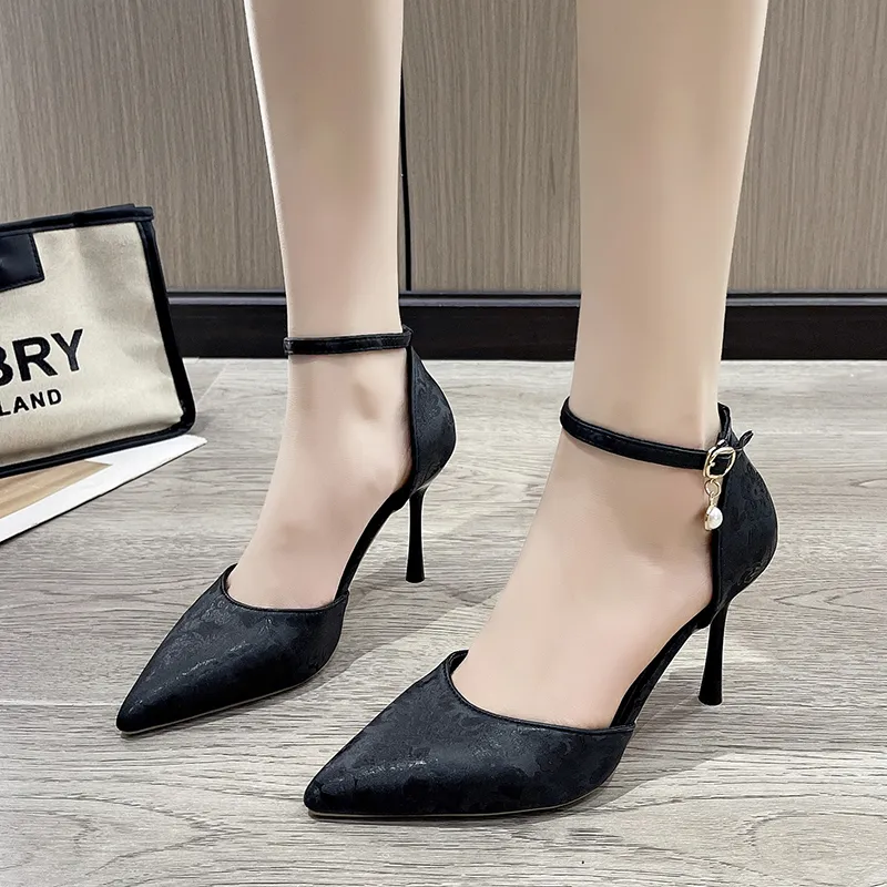 Alxnan Slim Heel High Heels Women's-21