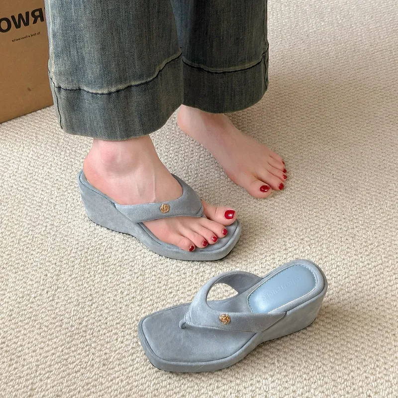 Alxnan Slip Resistant Flip Flops Women's-21
