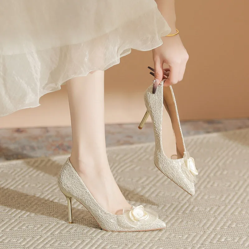 Alxnan Slim Heel High Heels Women's-1